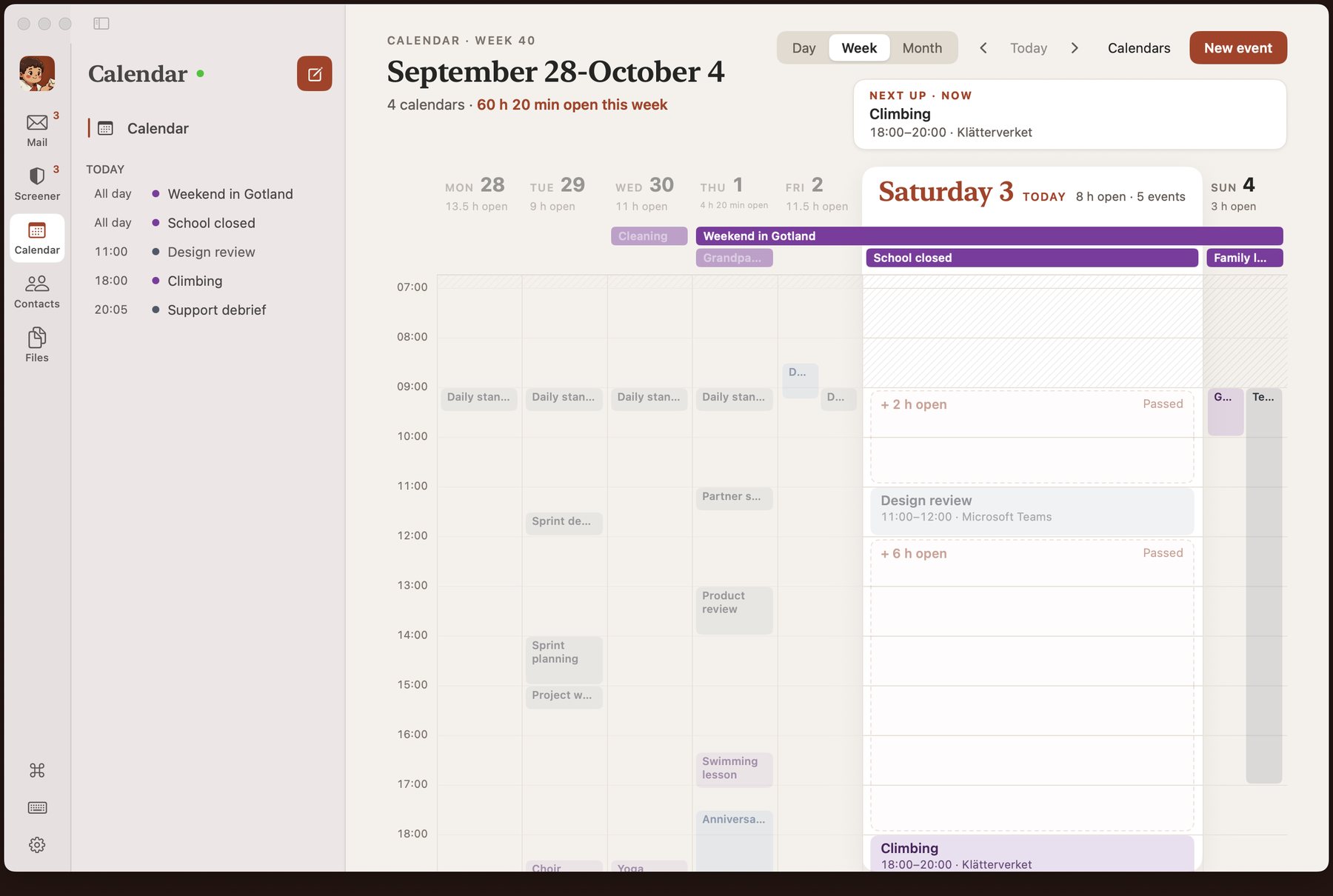 Kurir's week view on Mac, with open hours per day and the next meeting at the top.